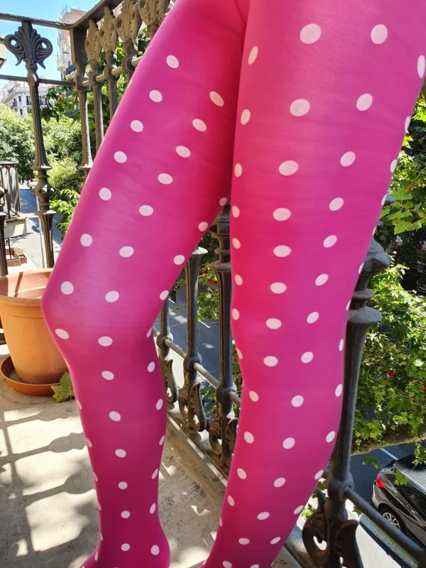 Pantyhose: Fuchsia with white polka dots