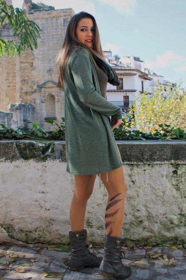 Pantyhose: Feather