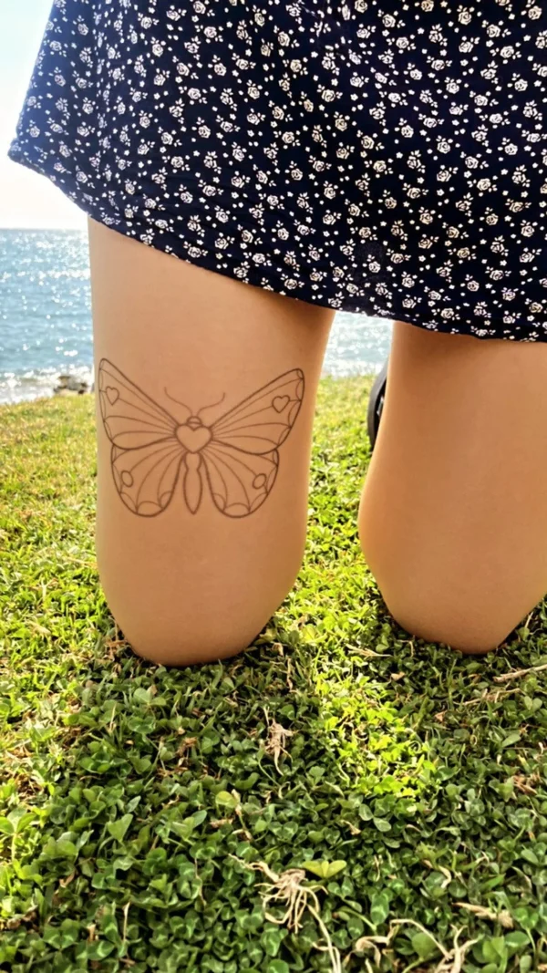 Pantyhose: Butterfly - Image 2