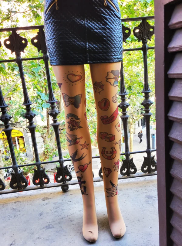 Pantimedias: Tatuajes retro - Imagen 5