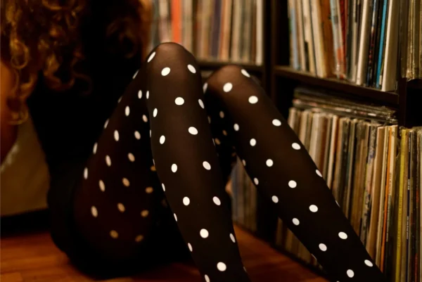 Pantimedias: negras con lunares estampados - Imagen 3