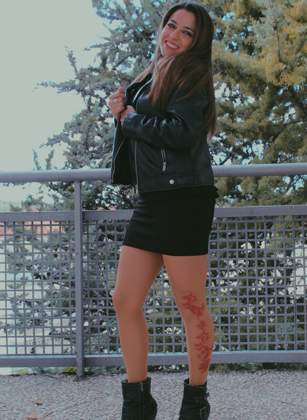Floral tattoo tights5