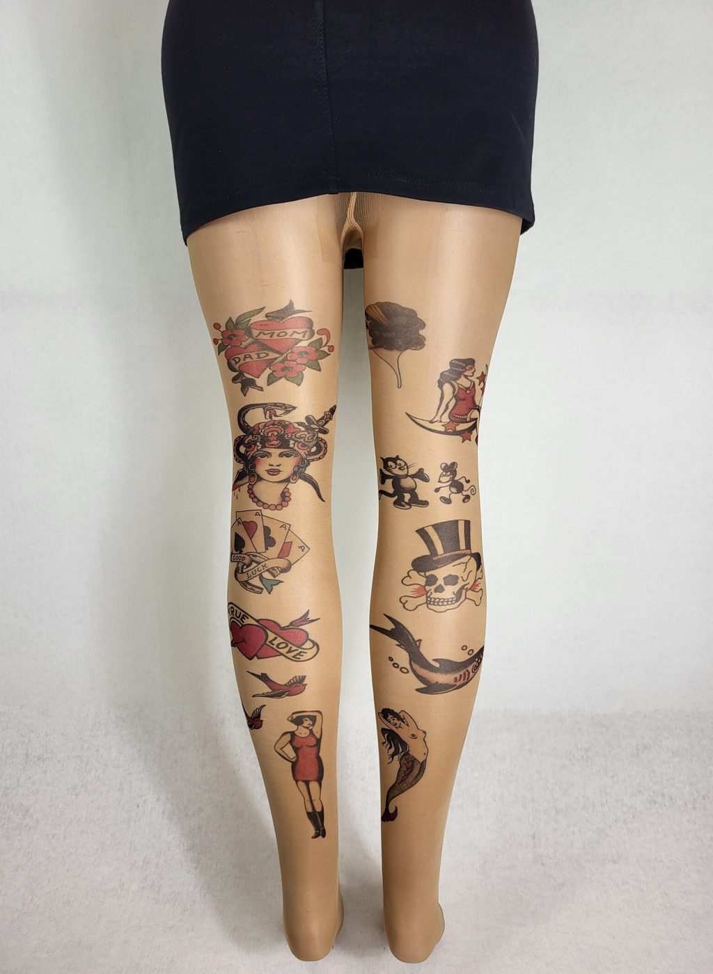 Pantimedias beige 40 denier con diseños Old Fashion Tattoo estilo vintage pin-up