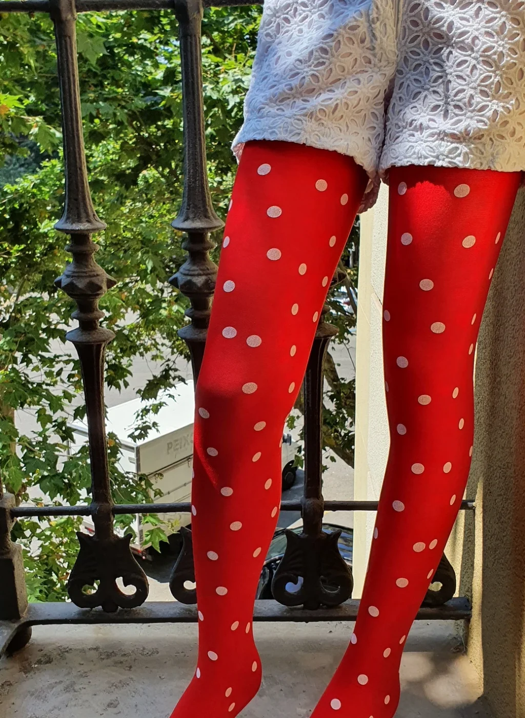 pantyhose red dots7